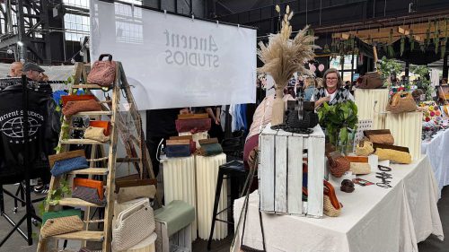 Nachtyard im RheinriffKreativer Nachtmarkt 